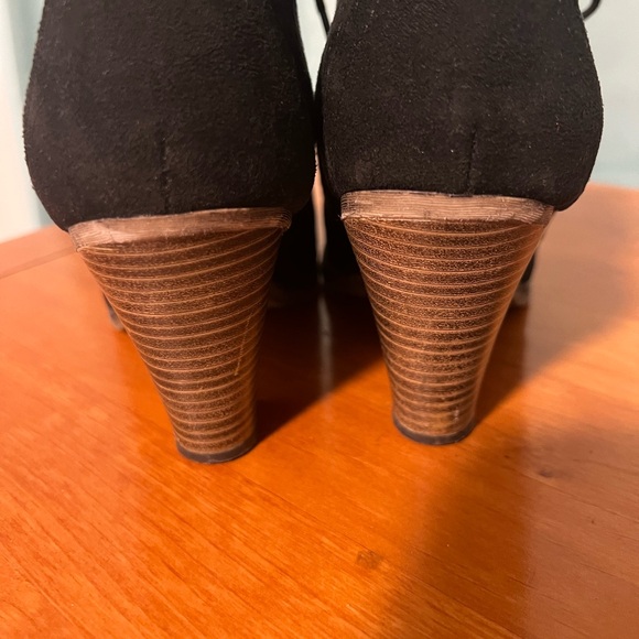 MIA laser cut black suede booties women’s size 7-GUC - Picture 12 of 15